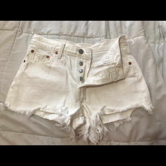 Mid Rise Levi Shorts - Picture 2 of 2